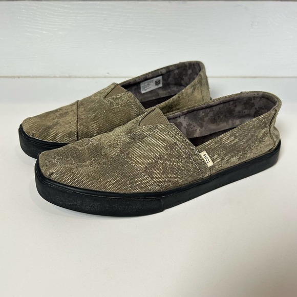 TOMS olive distressed printed canvas shoes, Men's 8 - Picture 4 of 9